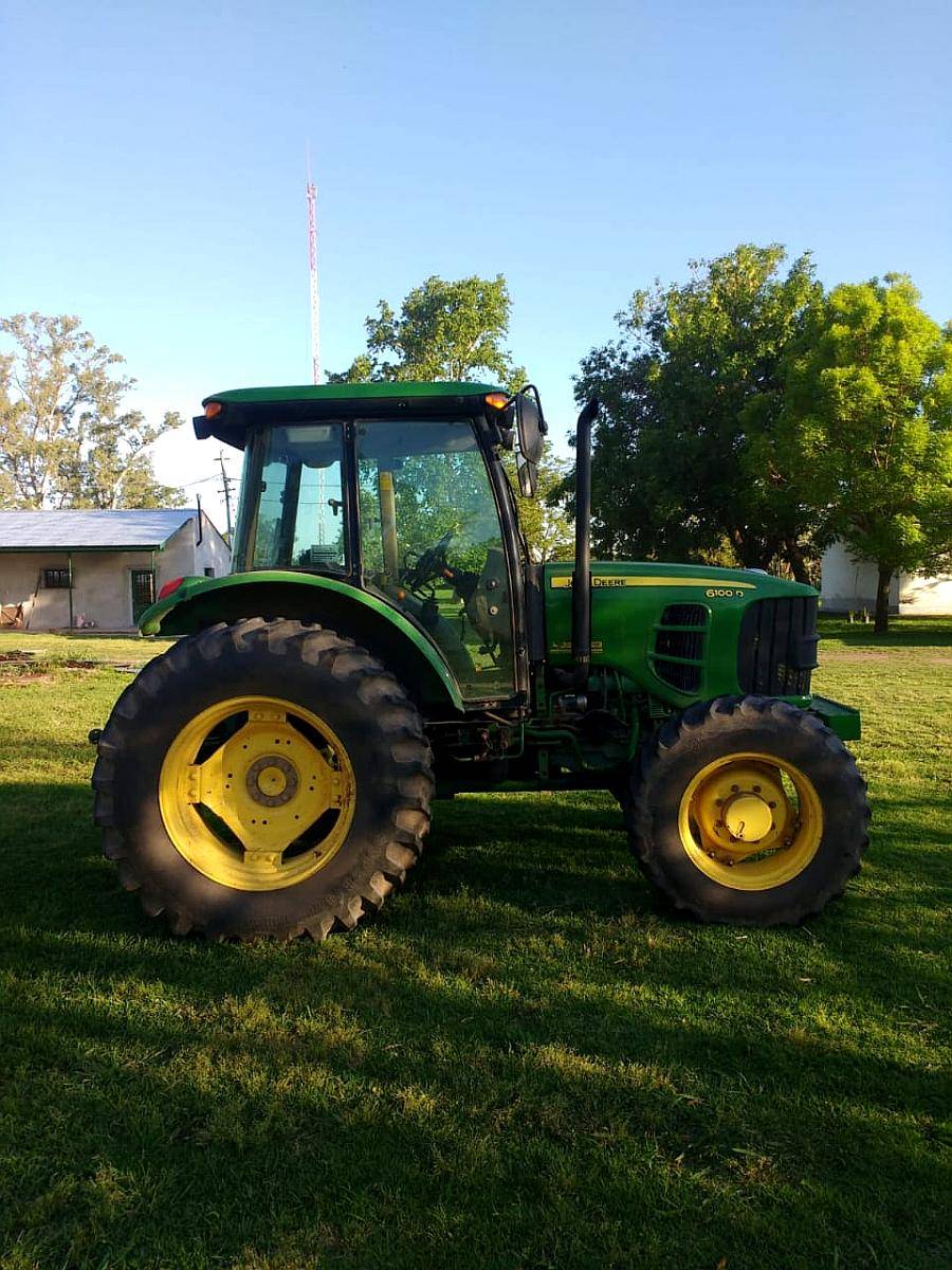 Jhon Deere 6100 D