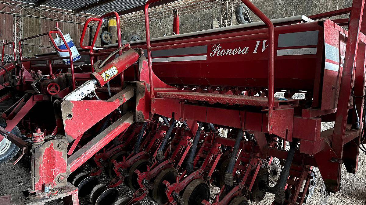 Sembradora Crucianelli Pionera 30 a 23