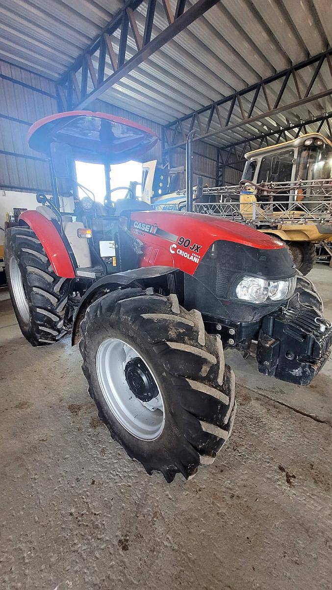 Tractor Case JX 90 C/ Pala OM, año 2021