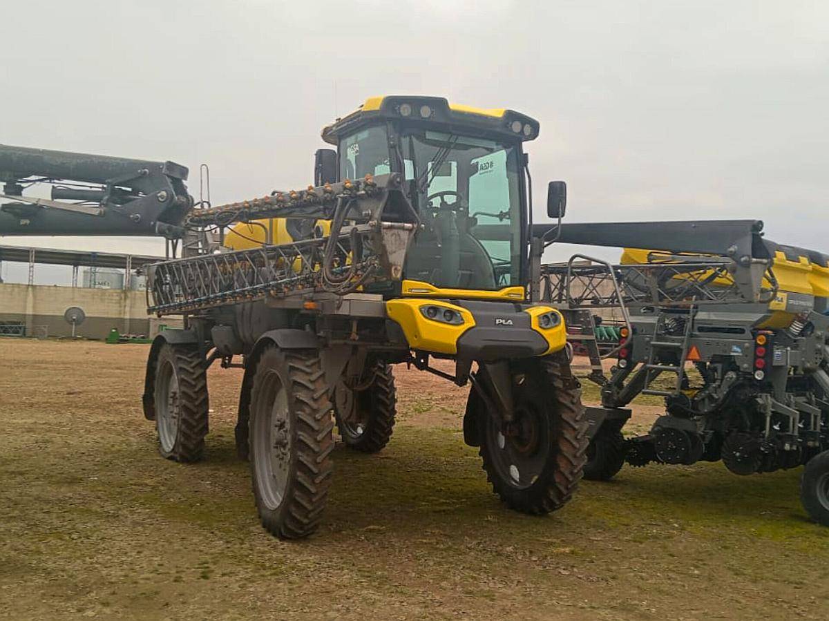 Pulverizadora Autopropulsada SIA 3300 GD, año 2018