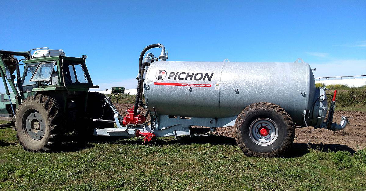 Estercolera Pichon TCI 7 de 7.150 Litros , Galvanizada