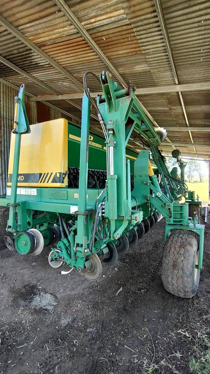 Sembradora Pierobon año 2013 de 30 Líneas a 21