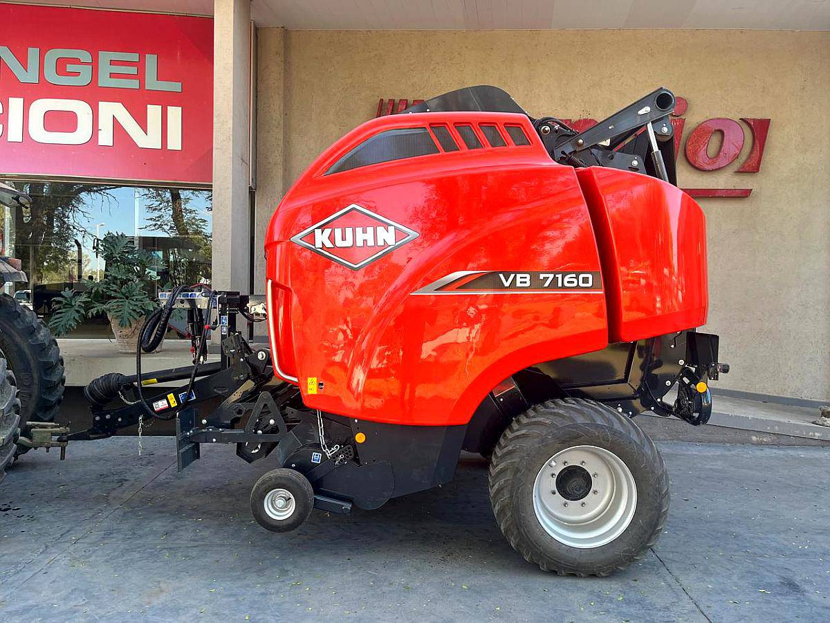 Rotoenfardadora Kuhn VB 7160