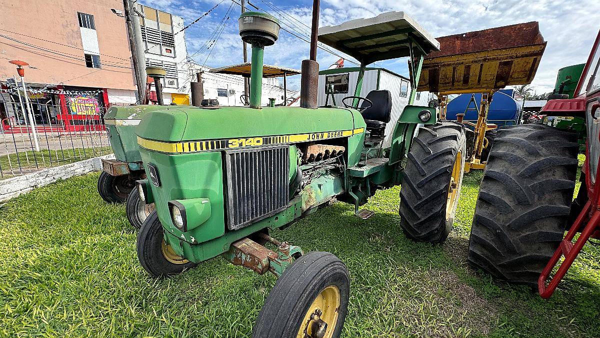 Tractor John Deere 3140