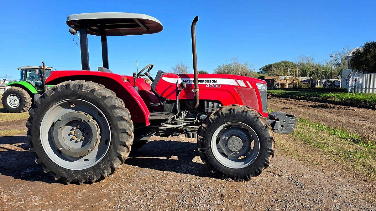 Massey Ferguson 4283 - año 2017