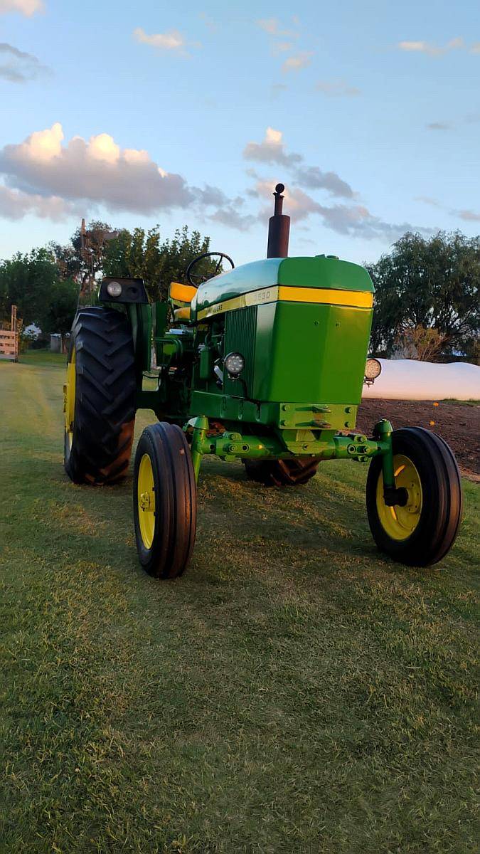John Deere 3530 Impecable