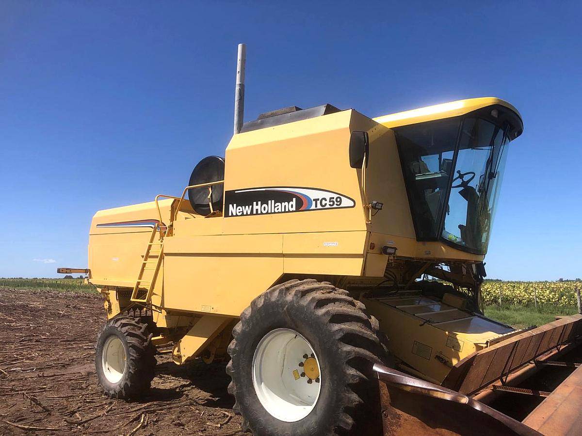 New Holland TC59 Usada