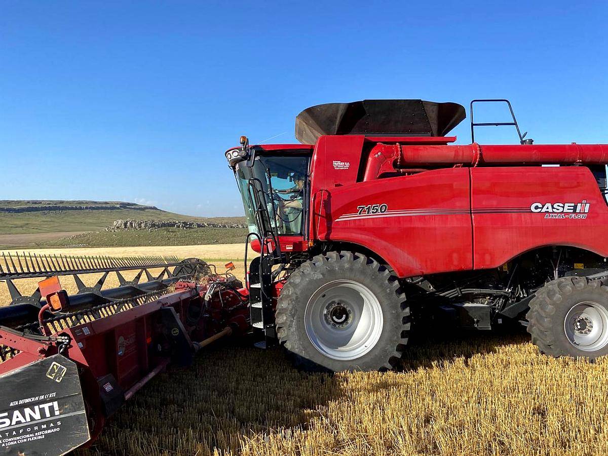 Cosechadora Case IH 7150, año 2023, 1.000 Hs Rotor, 1.800 Hs