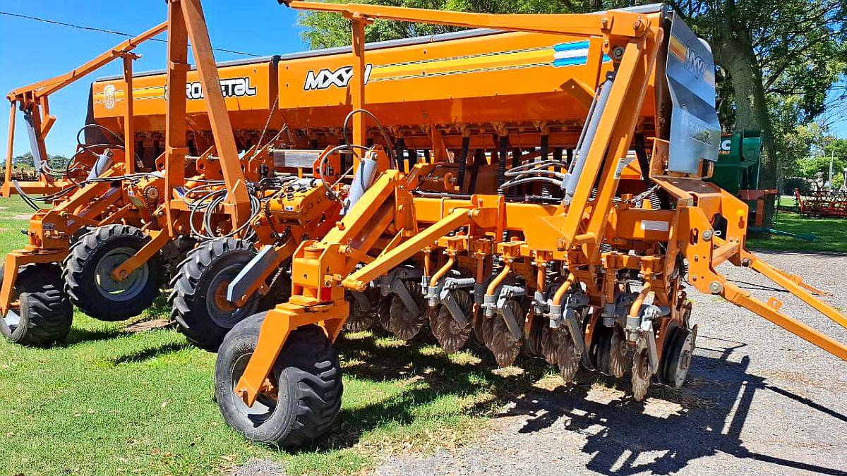 Sembradora Agrometal MXY II 33 a 21 cm