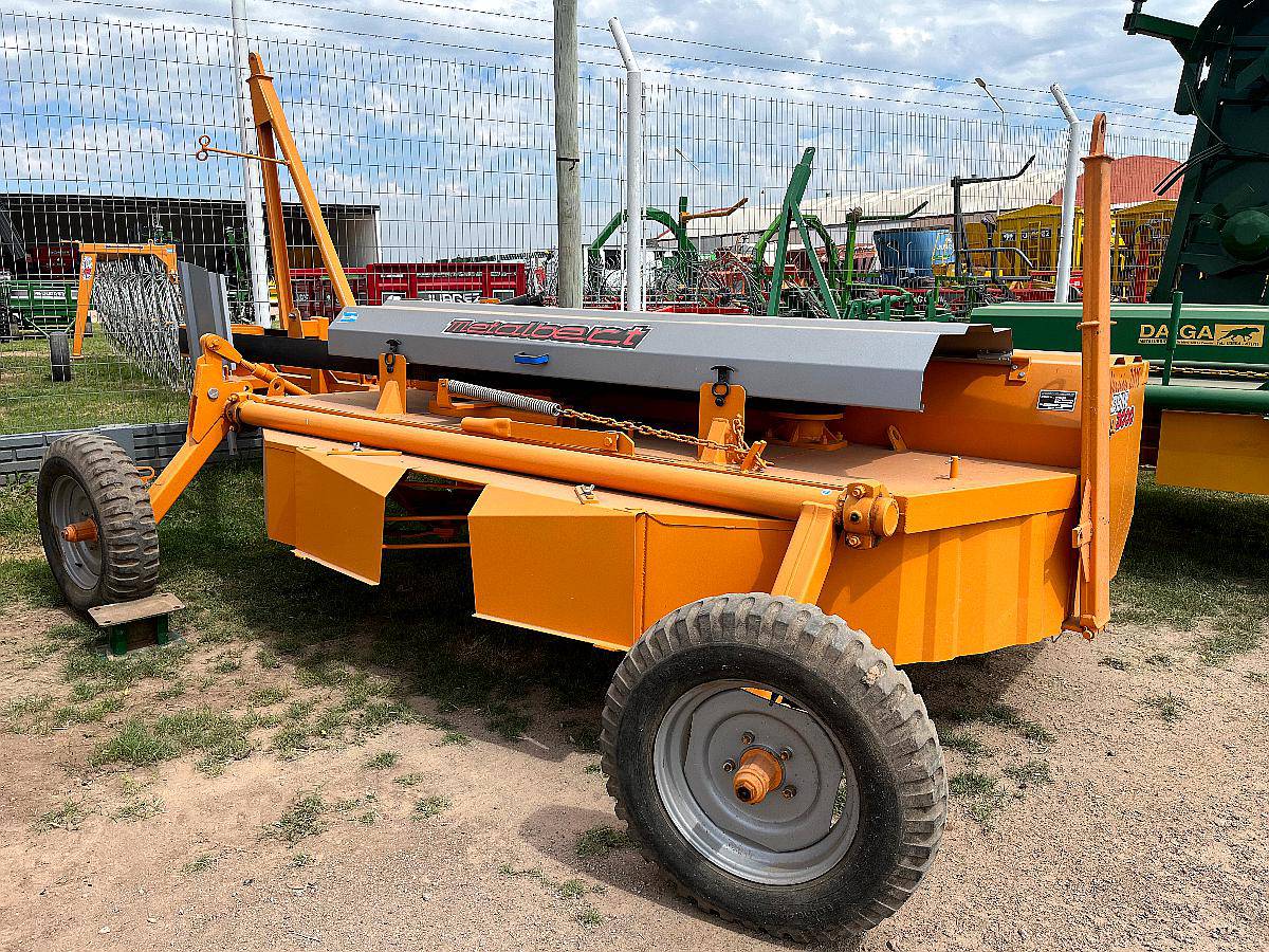 Desmalezadora e Hileradora Metalbert 3 Mts V2015