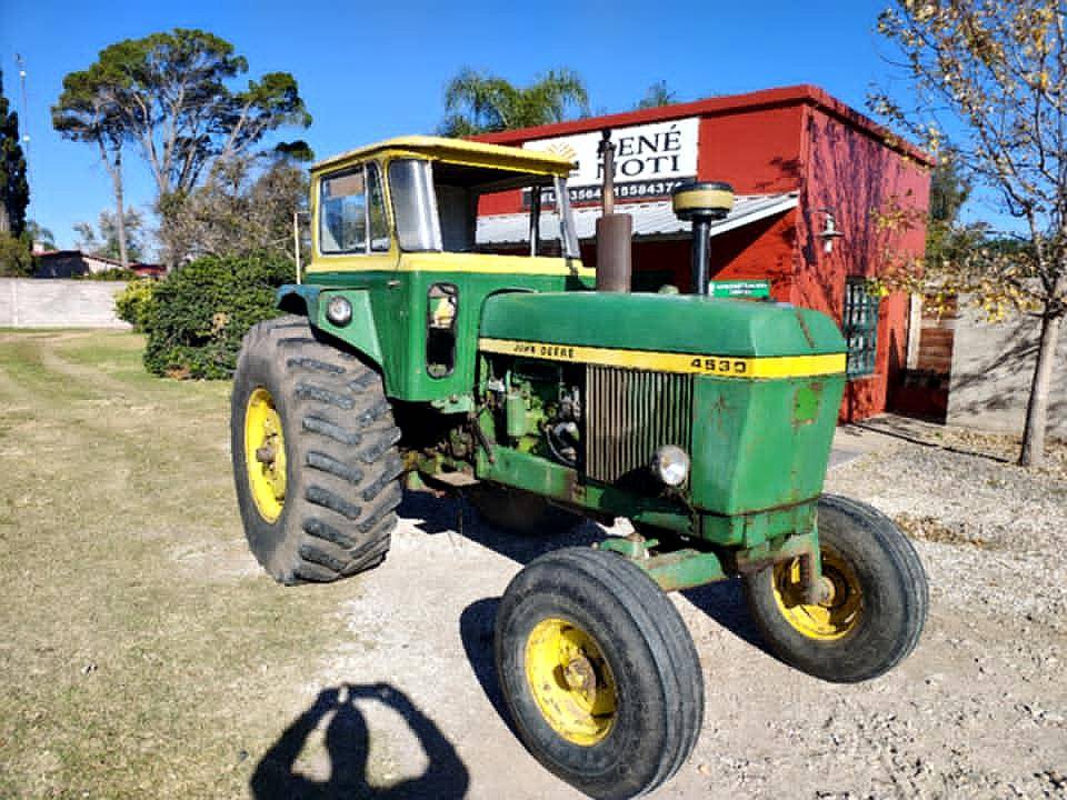 Tractor John Deere 4530