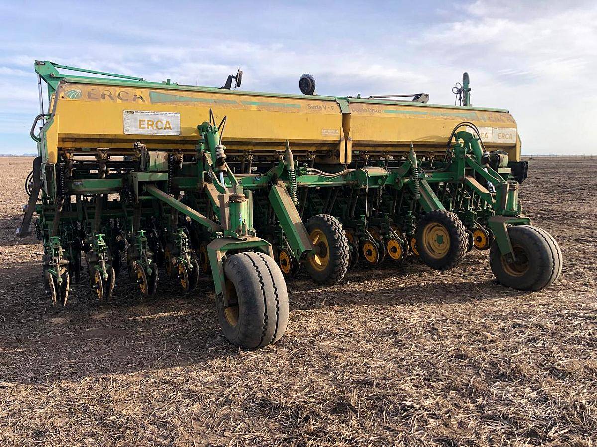 Sembradora Erca Serie VF 33 Lineas a 21 CM. con Monitor
