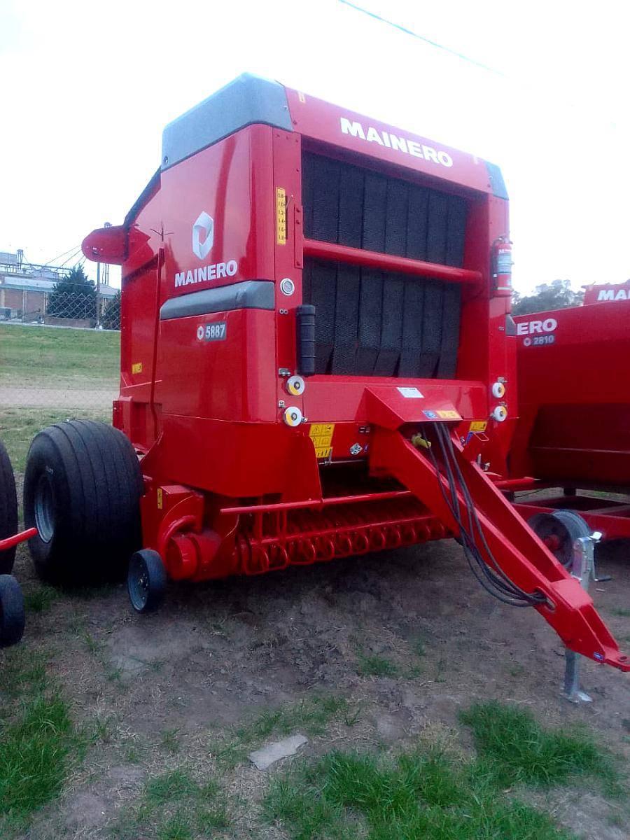 Rotoenfardadora Mainero 5887 .