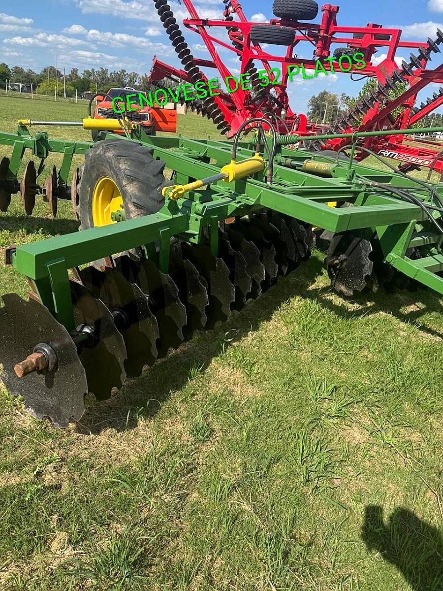 Genovese de 52 Platos Impecable