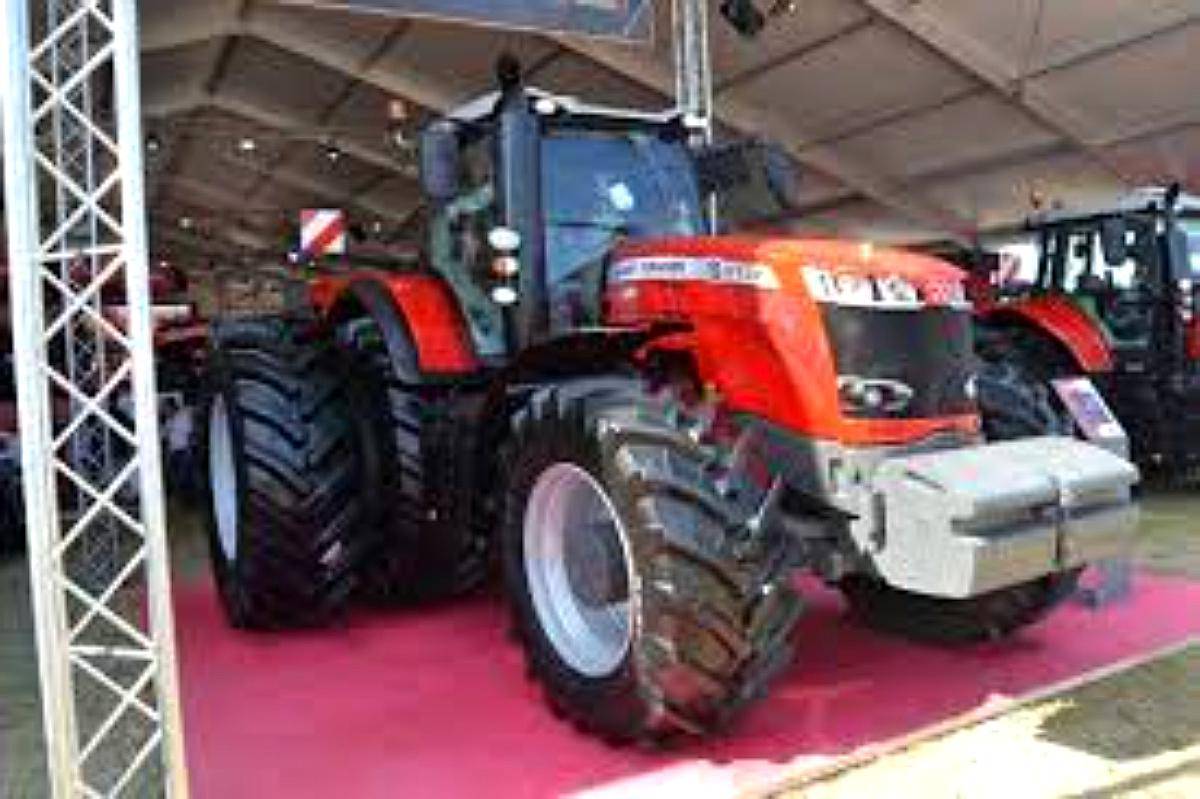 Tractor Massey Ferguson 8737 - Dyna CVT 370hp