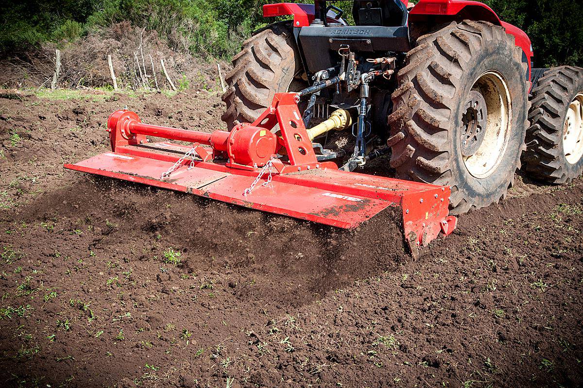 Rotocultivador (rotovator) Lavrale Modelo R S 250/6