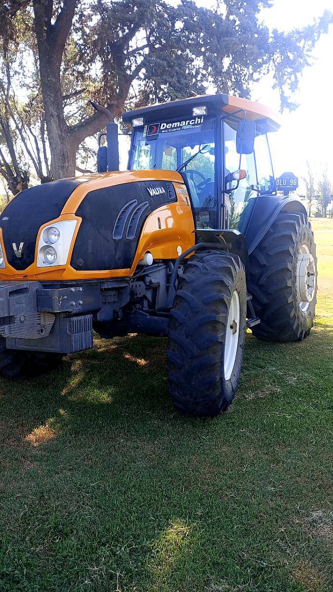 Vendo / Permuto Tracor Valtra BM 125i 4X4