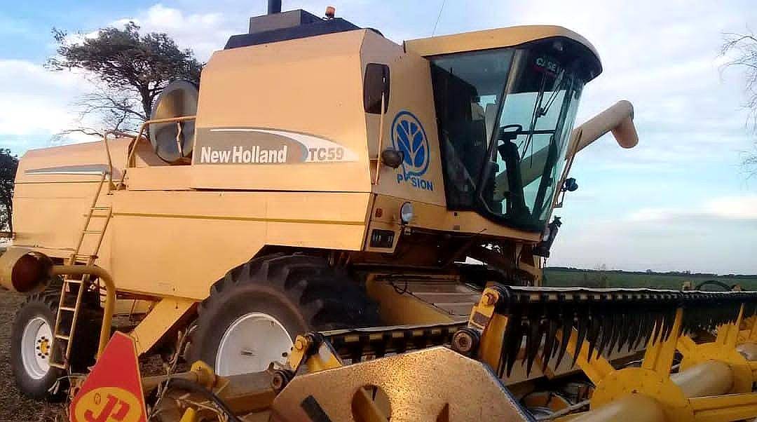 New Holland TC 59, Doble Traccion, con 30p