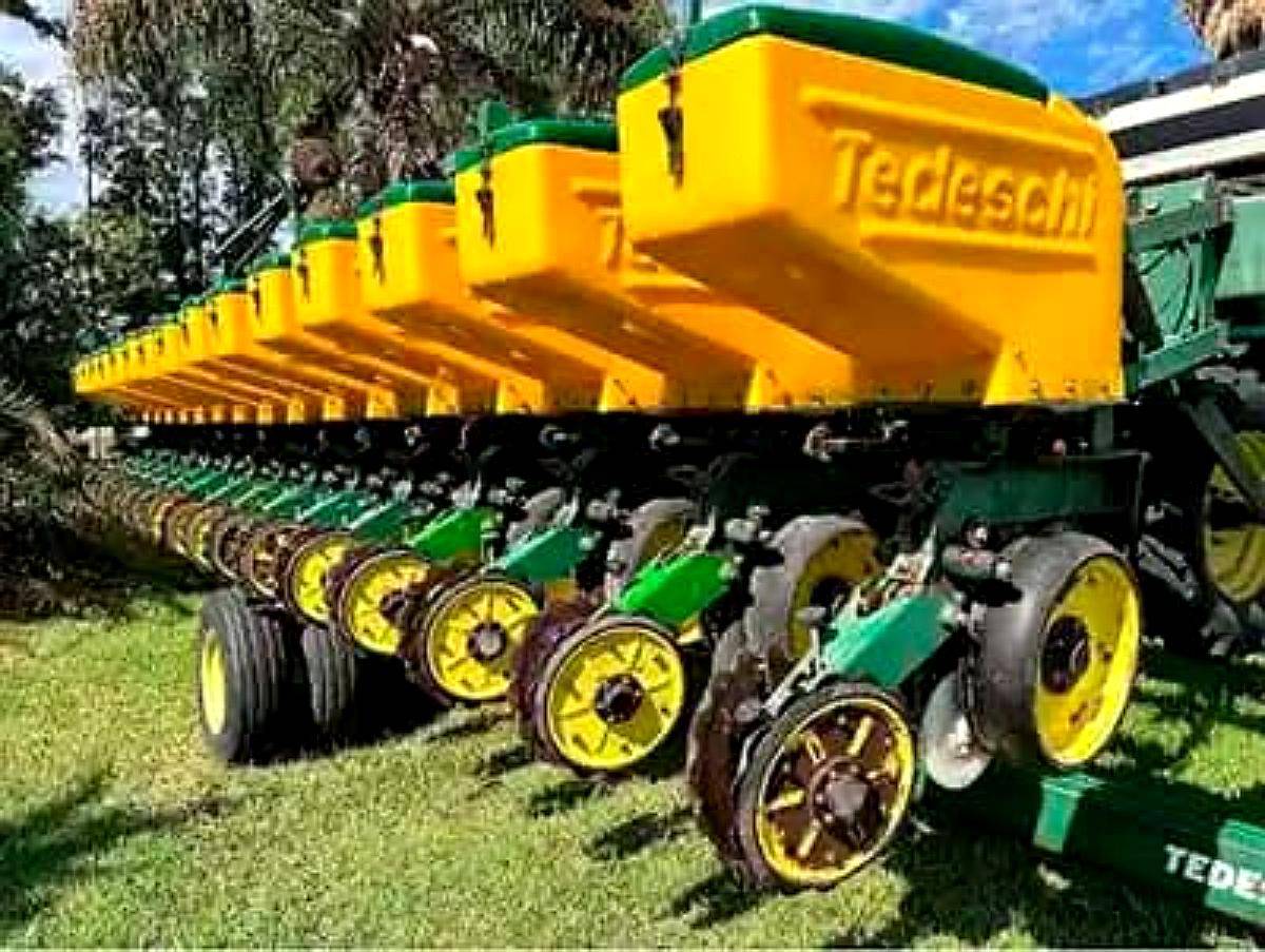 Sembradora Tedeschi M99 de 16 Surcos a 52 cm