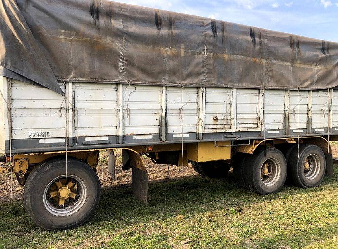 Tolva Semilla y Fertilizante de 20 Toneladas