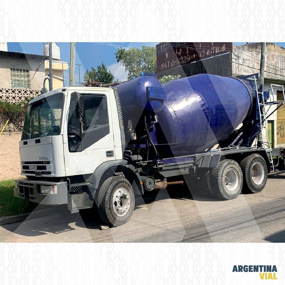 Camión con Mixer Iveco Eurocargo (id559)