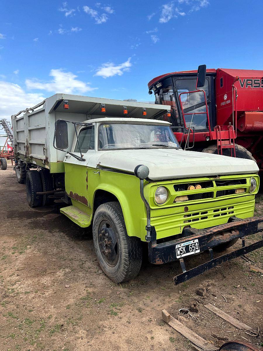 Camion Dodge Bivuelco Lateral