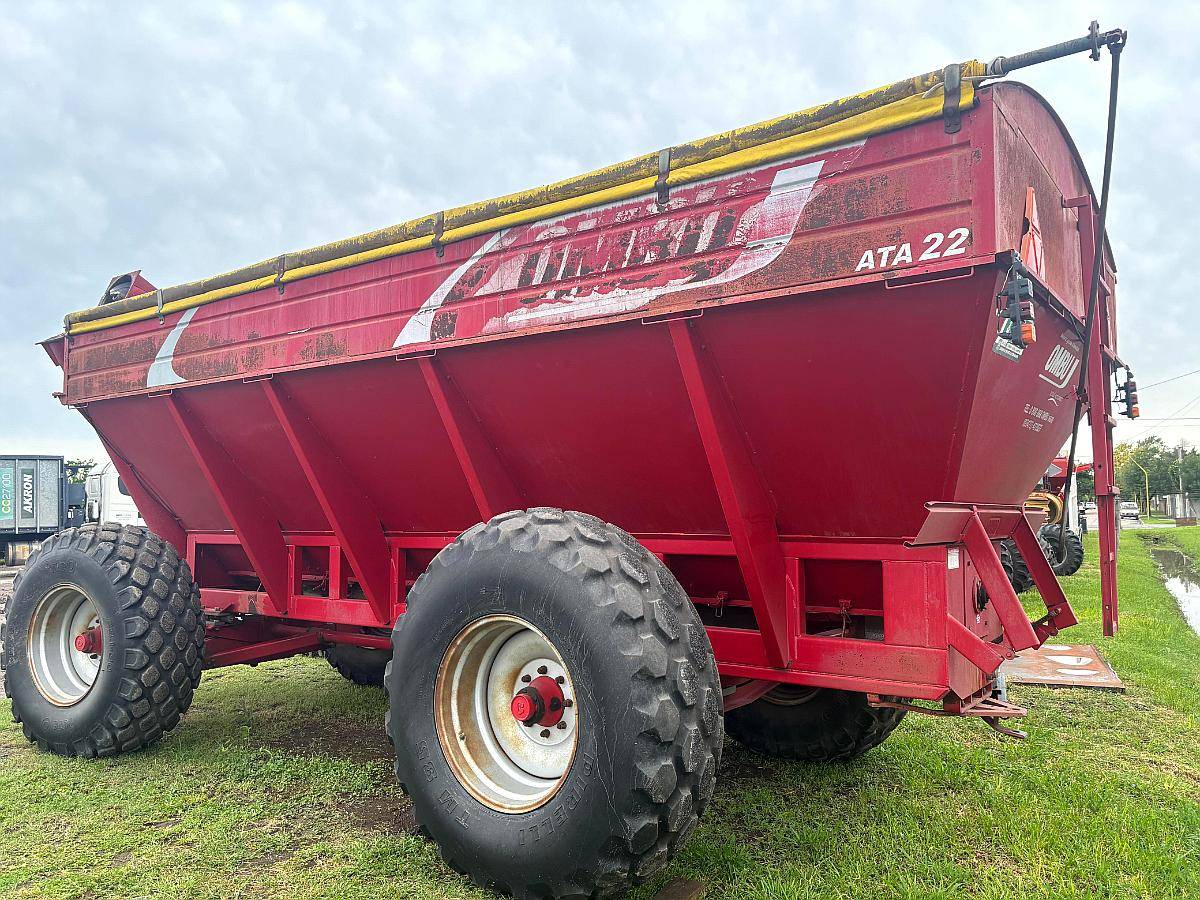 Tolva Usada Marca Ombu Modelo ATA22 ( Tl219)