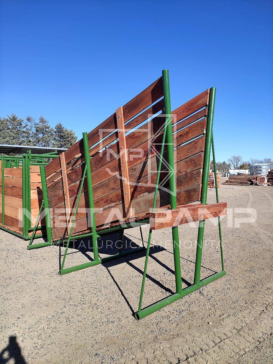 Cargador para Hacienda Fijo de Caño Petrolero y Madera