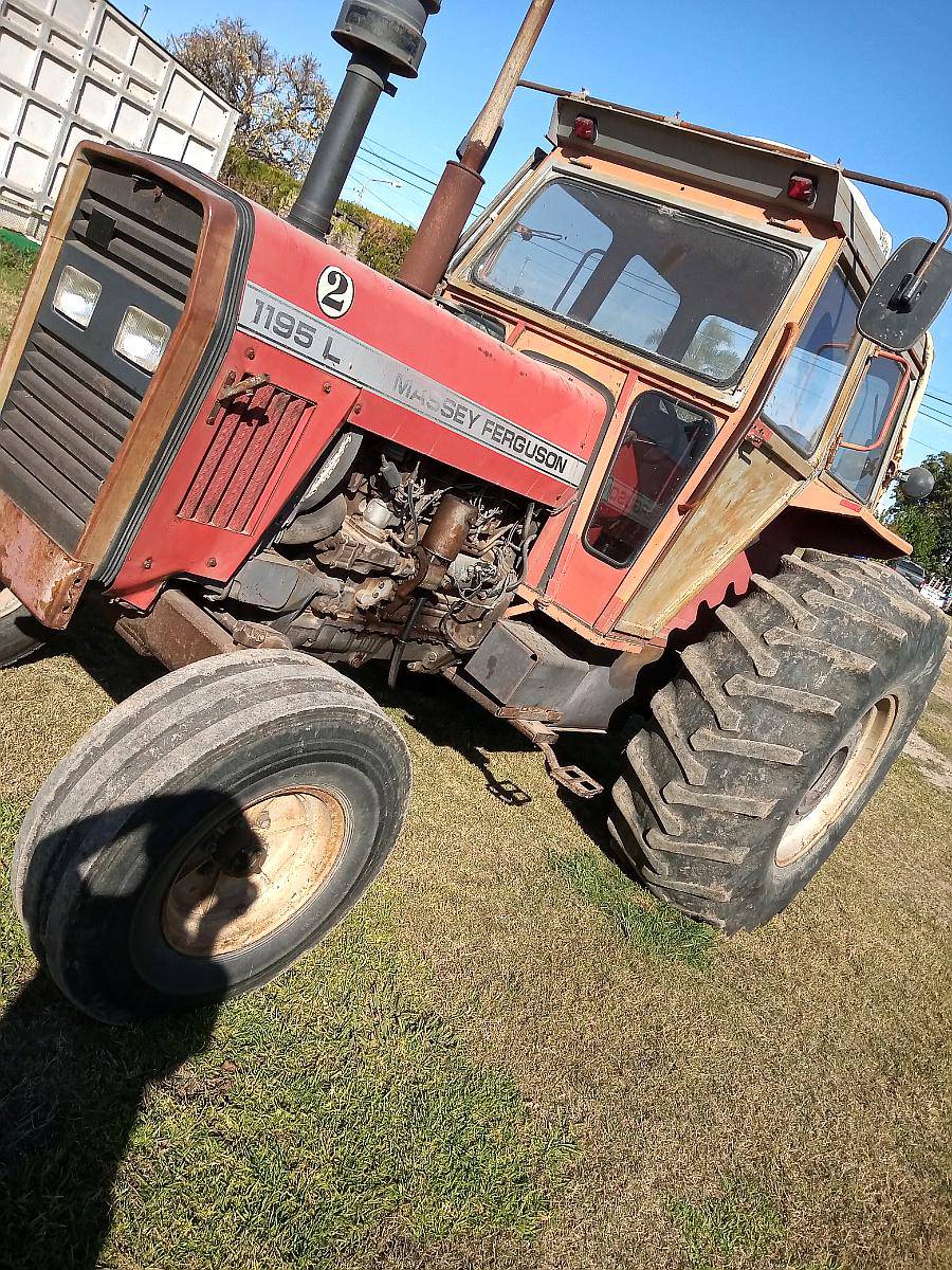 Massey Ferguson 11 95 - Año: 1990 - u$s 16.500 - Agroads