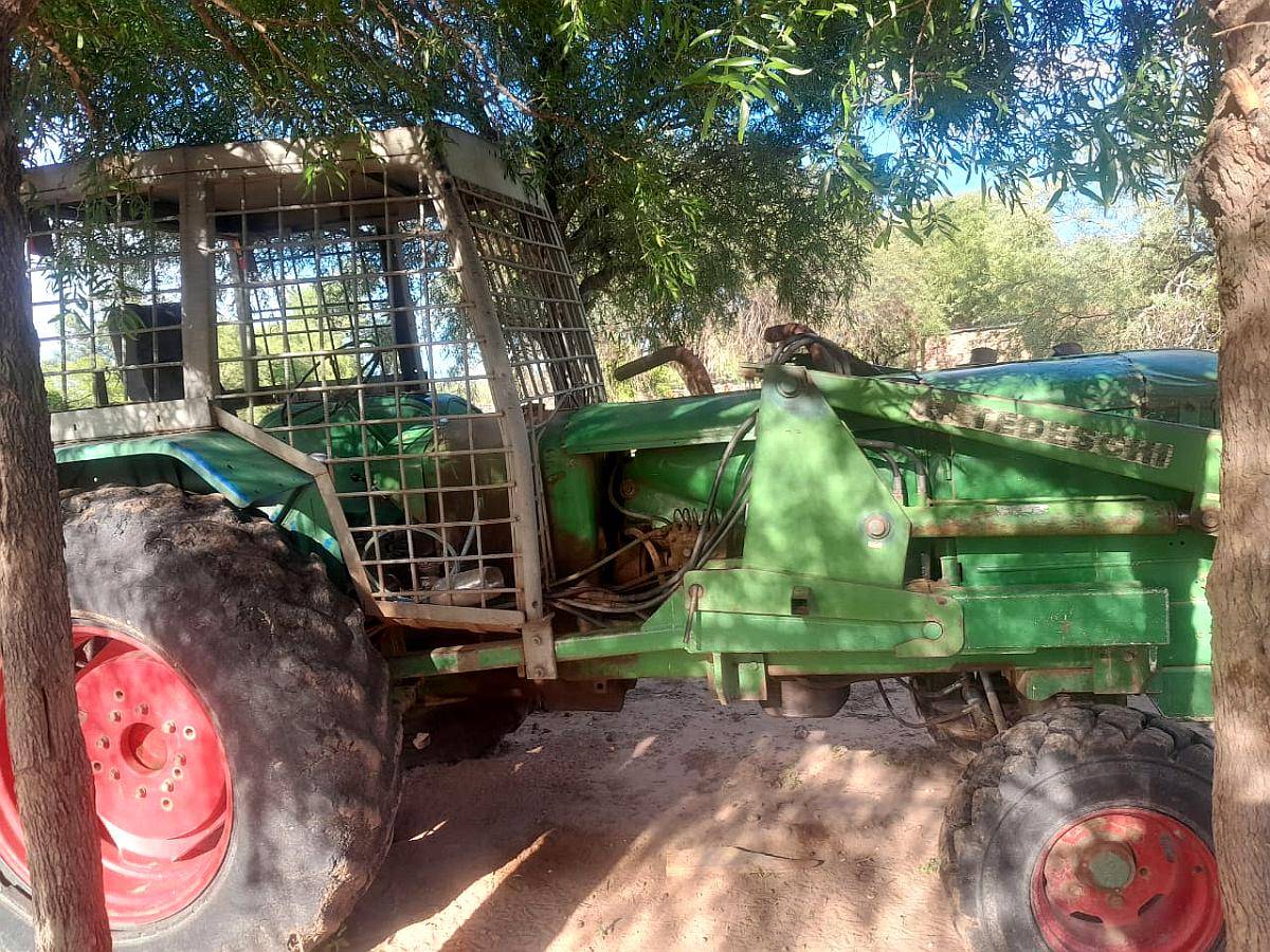 Vendo Tractor y Acoplado