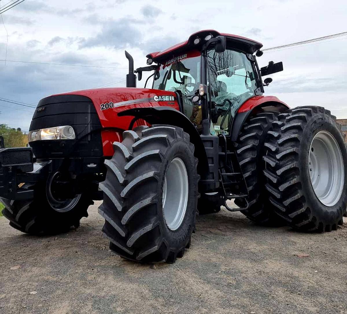 Tractor Case IH Puma 200 Dual