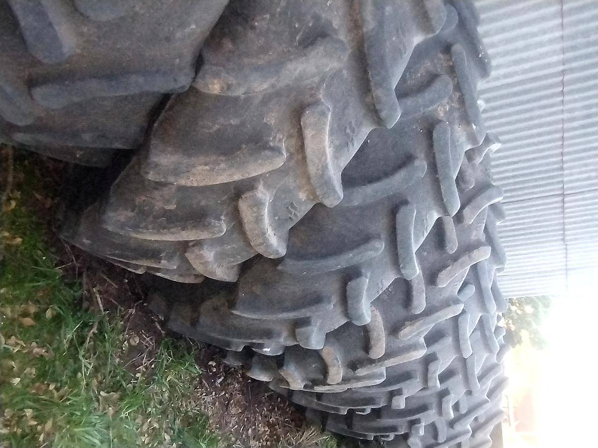 Cubiertas Radiales 460-85/38 Usadas