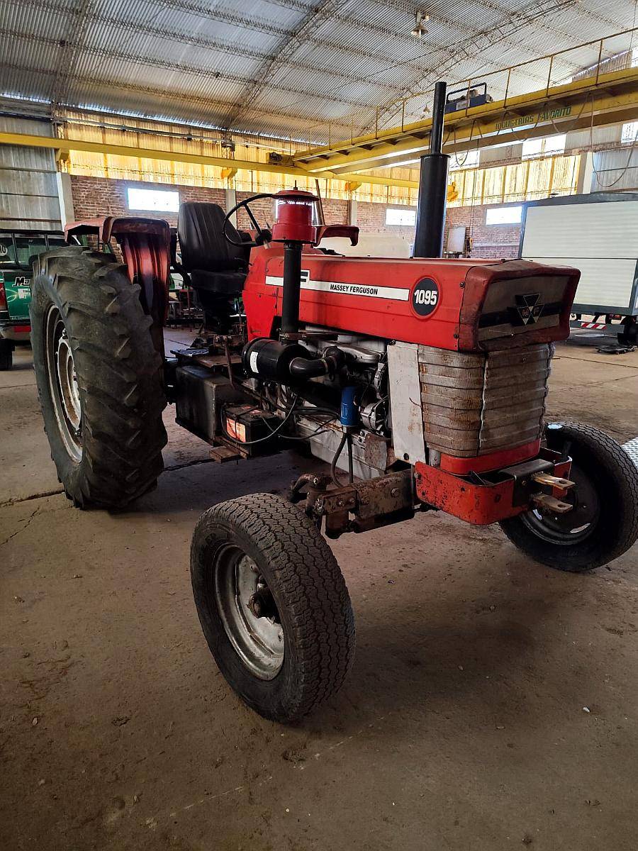 Tractor Massey Ferguson 1095