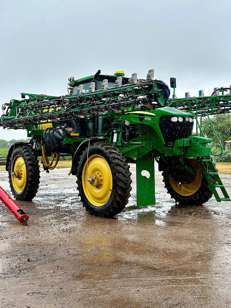 Pulverizadora John Deere 4730. año 2014