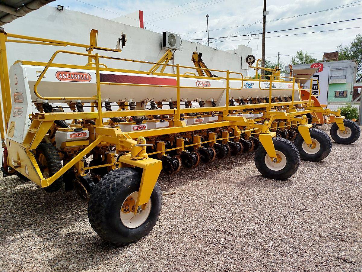 Sembradora Ascanelli RS3000 de 18 a 52 CM, año 2006