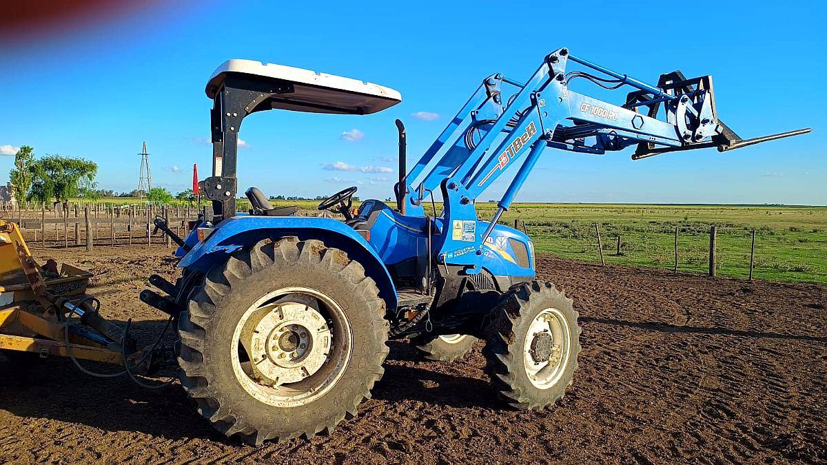 Tractor New Holland Tt4.75, 75hp, 2023, Doble, Patón