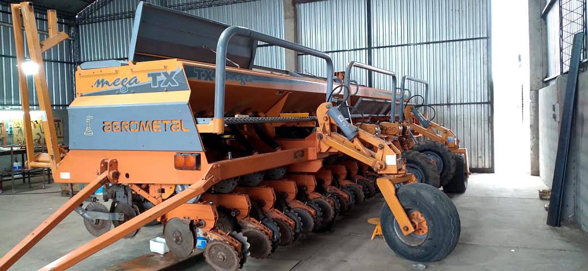 Semb. Agrometal Grano Grueso TXN Mega 16-52 F.s, año 2009