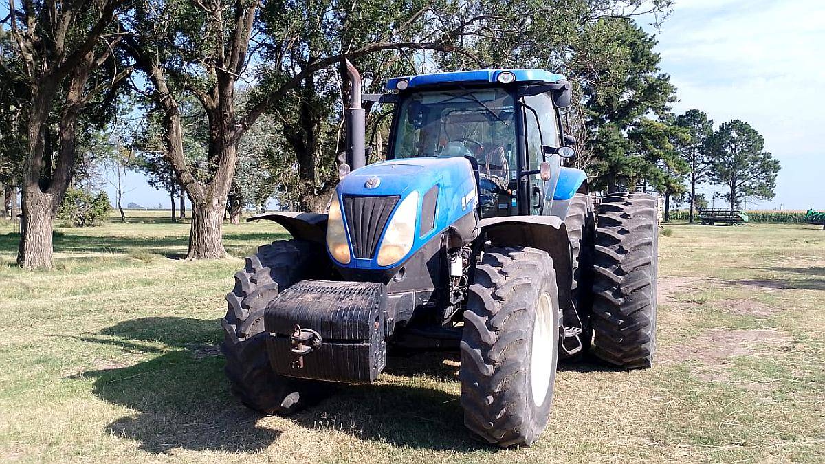 Tractor New Holland T 7.240 4X4 - año 2013