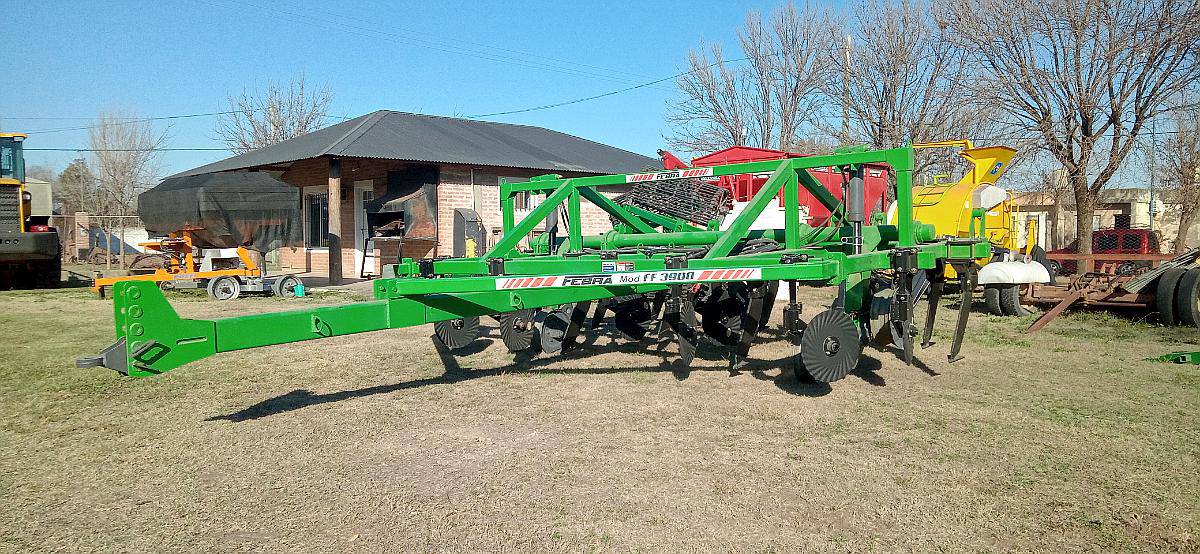 Subsolador Paratil de 11 a 42 con Rolos y Cuchillas