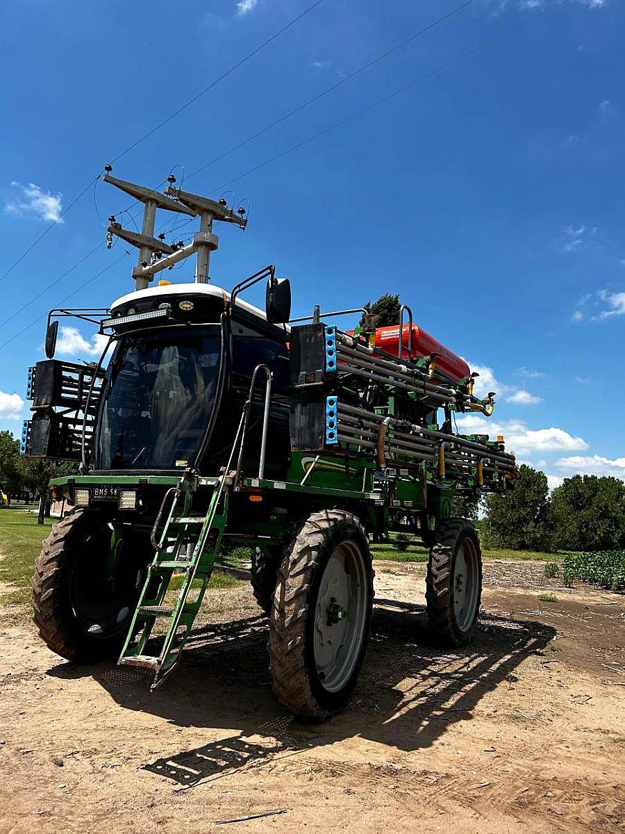 Fertilizadora Metalfor 3200 con Altina
