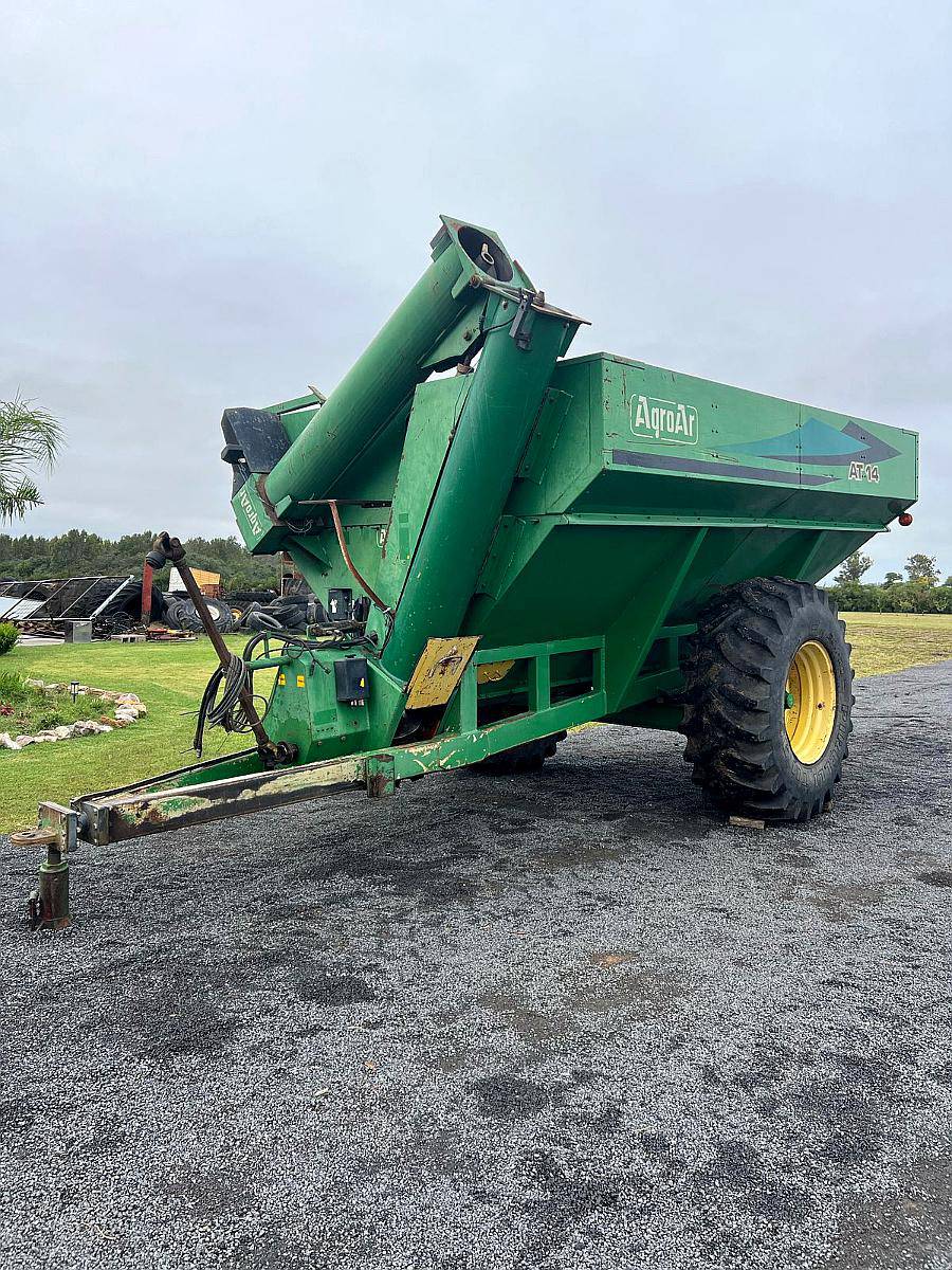 Tolva Autodescargable Agroar de 14 TN