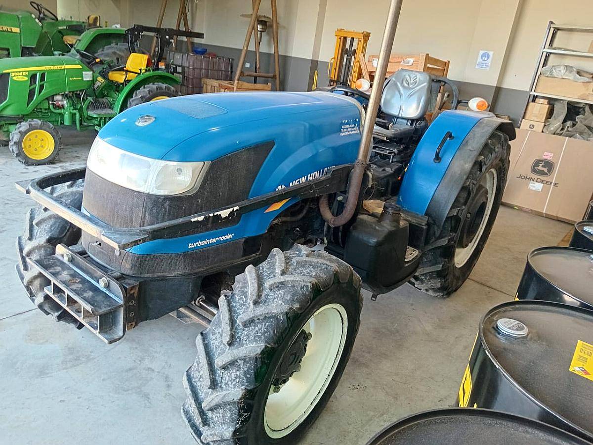 Tractor New Holland Td85f. Mod 2014