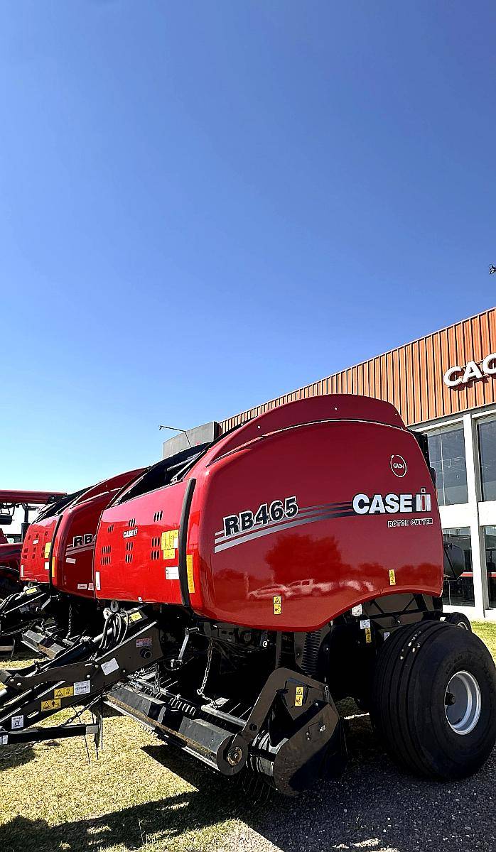 Rotoenfardadora Case IH RB465 con Cutter