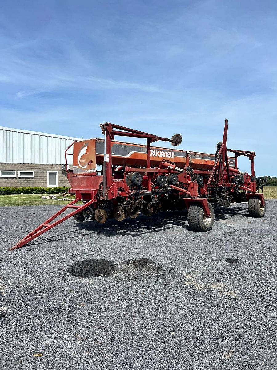 Sembradora Crucianelli Gringa V de 16 a 52