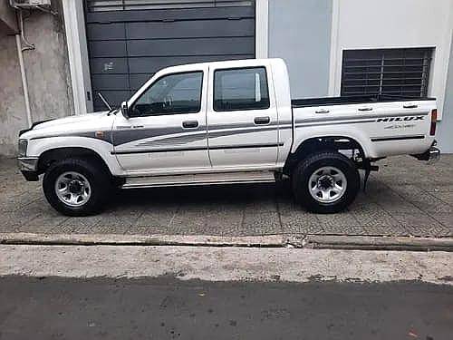 Toyota Hilux SRV 4X4 Titular