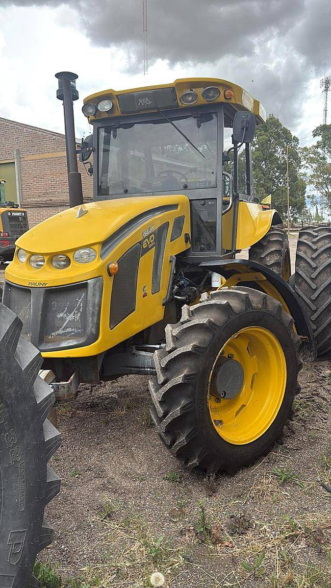 Pauny 250 2019. Centro Cerrado.