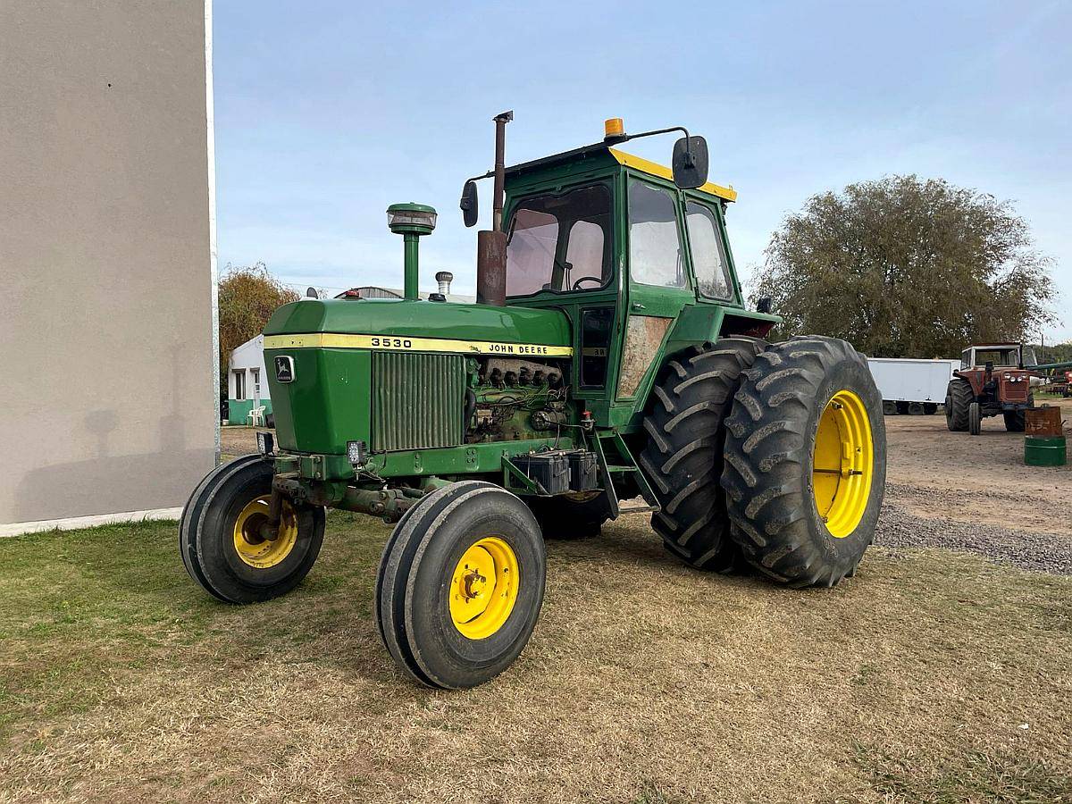 Tractor John Deere 3530