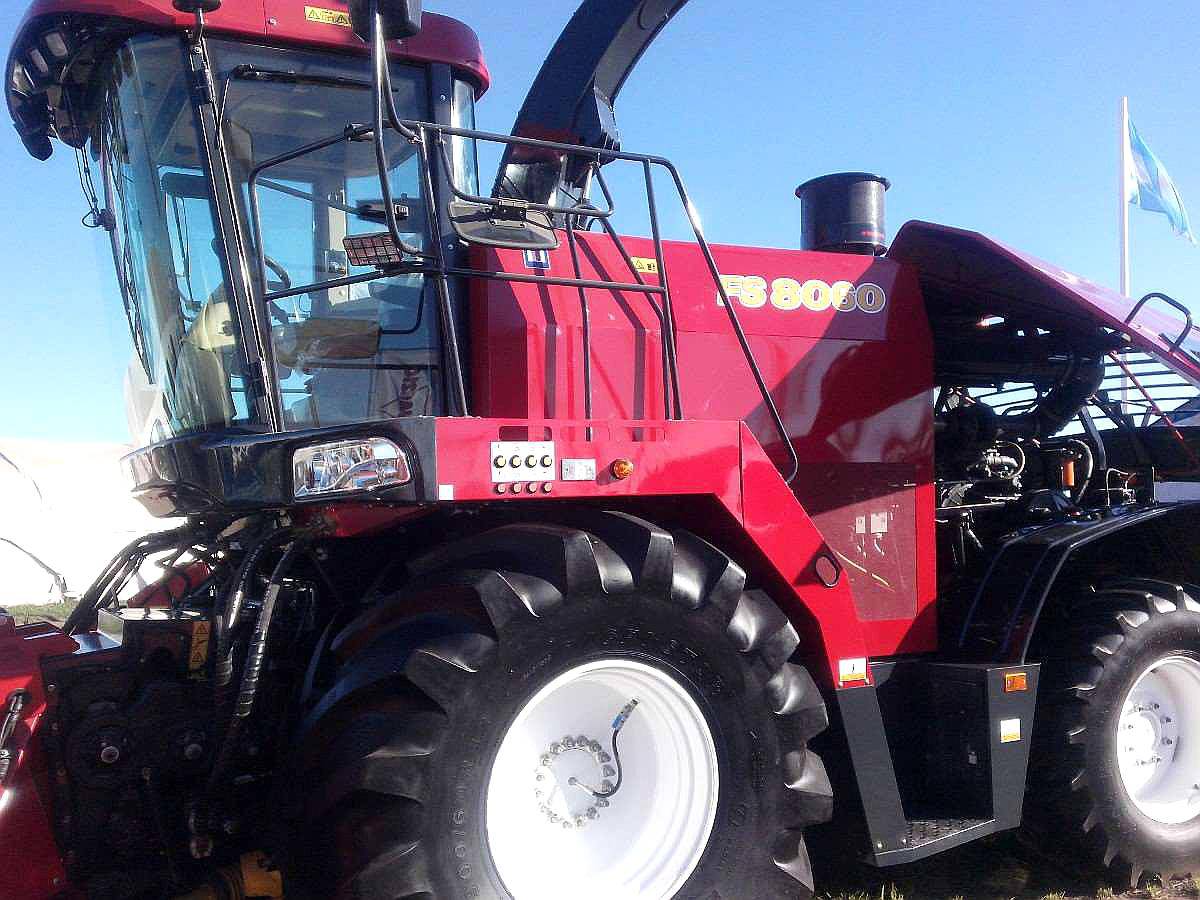 Picadoras de Forraje Gomselmash 255 - 450 - 600 HP