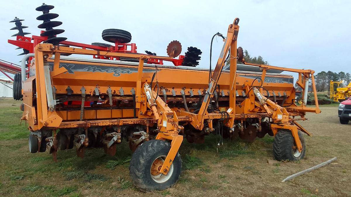 Sembradora Agrometal 13 a 52.