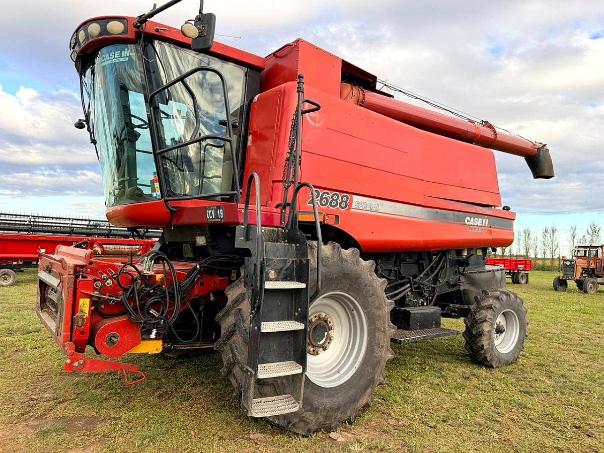 Case IH Axial Flow 2688 - año 2011